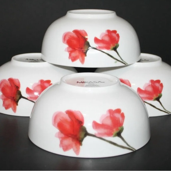 Mikasa Kiera Red Poppy Floral Porcelain 6” Soup Salad Cereal Bowls Set of 4 New - Picture 2 of 9